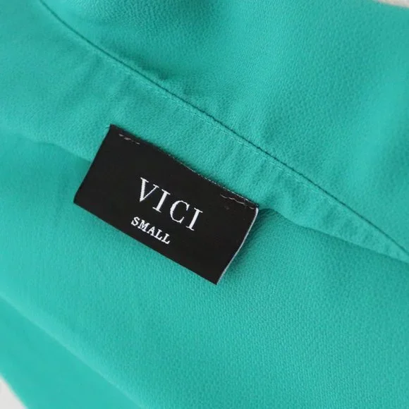 Vici Lost in the Moment Maxi Dress Cape Surplice Wrap V Neck Slit Green S $68 - Picture 9 of 12